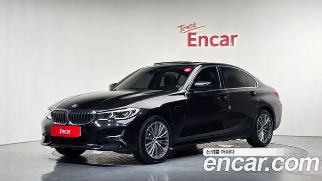 BMW 3-Series 330e Luxury