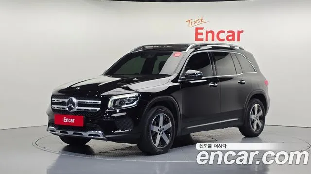 Mercedes-Benz GLB-Class GLB220