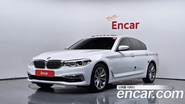 BMW 5-Series 530e Luxury