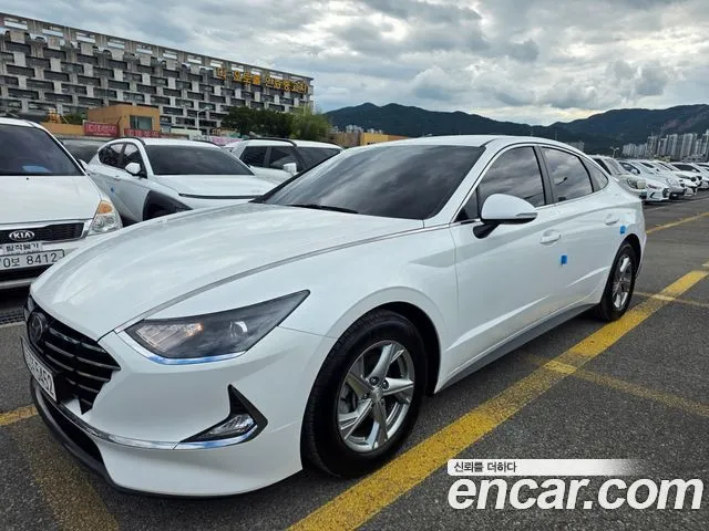 Hyundai Sonata 2.0 LPG(rental car)