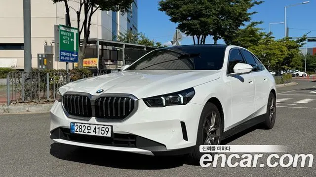 BMW 5-Series 520i