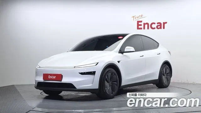 Tesla Model Y RWD