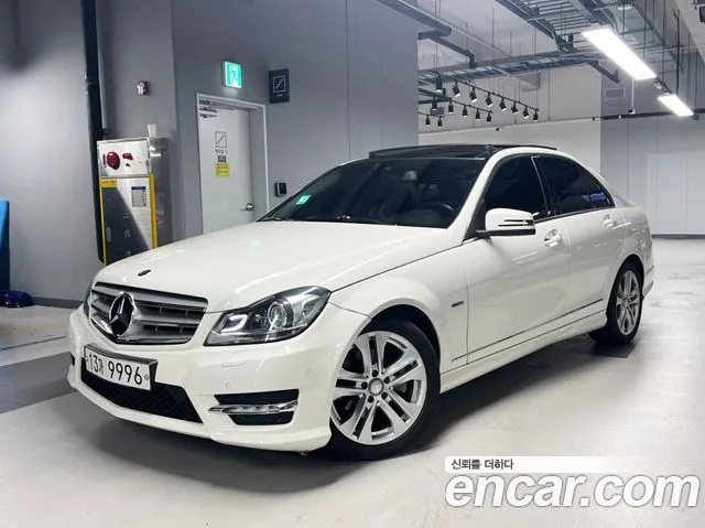 Mercedes-Benz C-Class C200 CGI AVANTGARDE