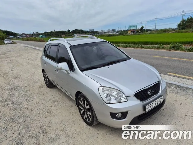 Kia Carens LPI 2.0 GLX