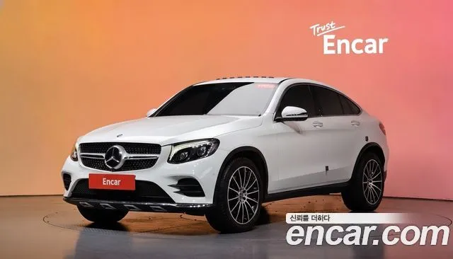 Mercedes-Benz GLC-Class GLC300 4MATIC AMG Line Coupe