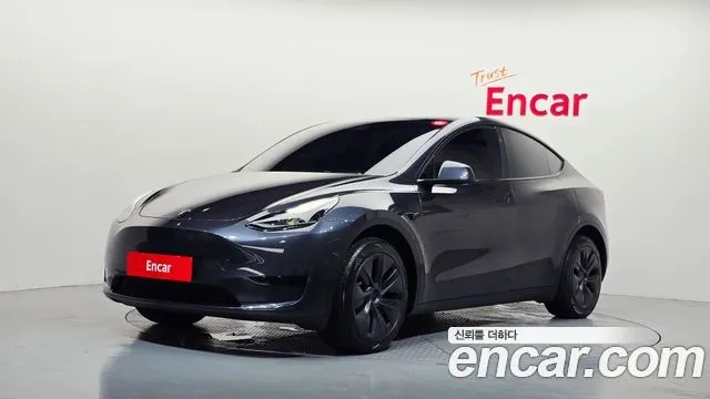 Tesla Model Y RWD