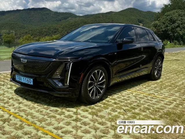 Cadillac Lyriq Sport