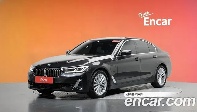 BMW 5-Series 530e Luxury