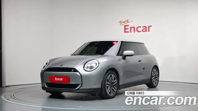 Mini Cooper SE Classic