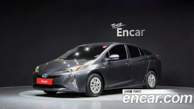 Toyota Prius 1.8 E