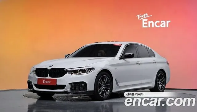BMW 5-Series 520i Luxury