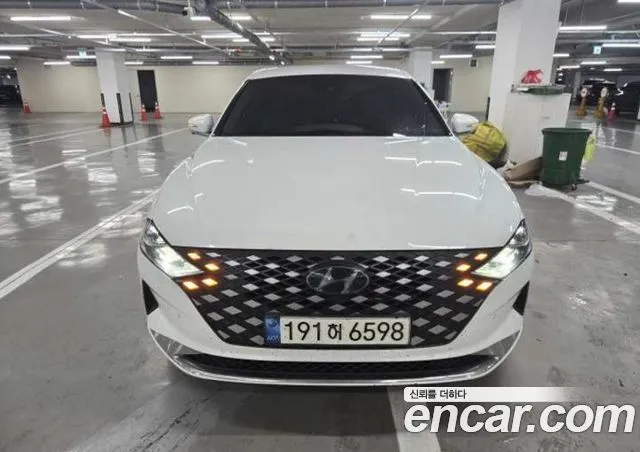 Hyundai Grandeur Le Blanc