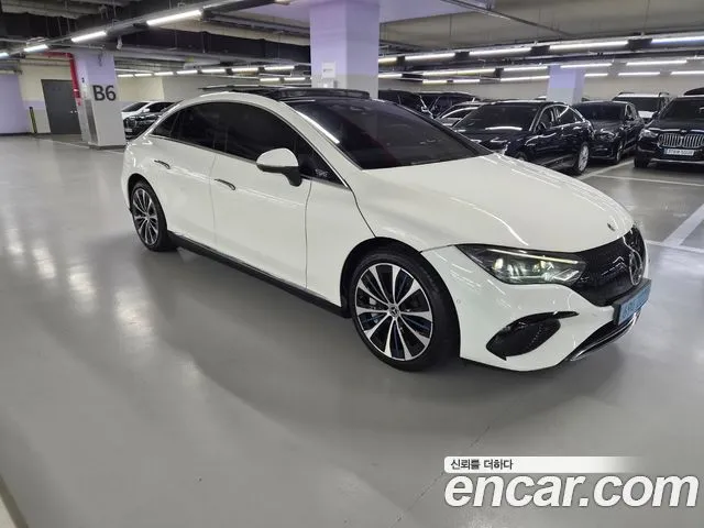 Mercedes-Benz EQE EQE350+