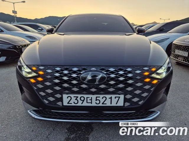 Hyundai Grandeur Le Blanc