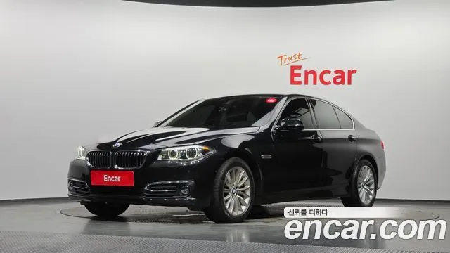 BMW 5-Series 528i xDrive Luxury