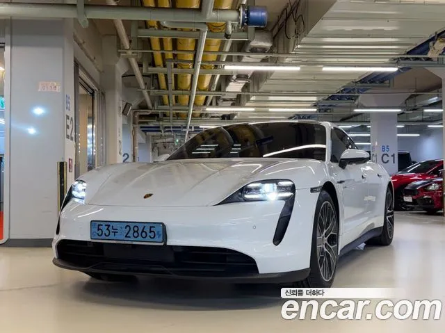 Porsche Taycan 4S
