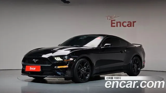 Ford Mustang Coupe