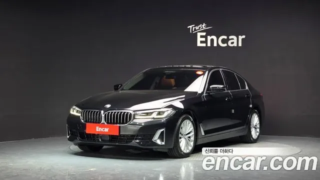 BMW 5-Series 520i Luxury