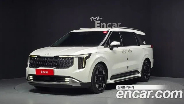 Kia Canival HEV 9seater Signature