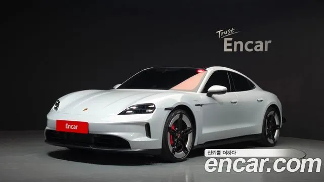 Porsche Taycan 4S