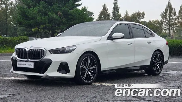 BMW 5-Series 530i xDrive M Sport