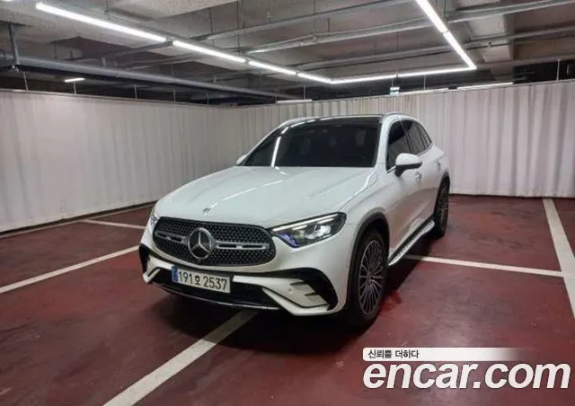 Mercedes-Benz GLC-Class GLC300 4MATIC AMG Line