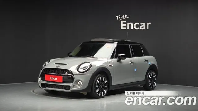 Mini Cooper 5Door HIGH