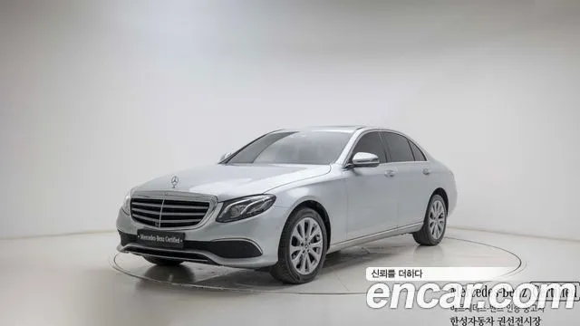 Mercedes-Benz E-Class E300 4MATIC Exclusive