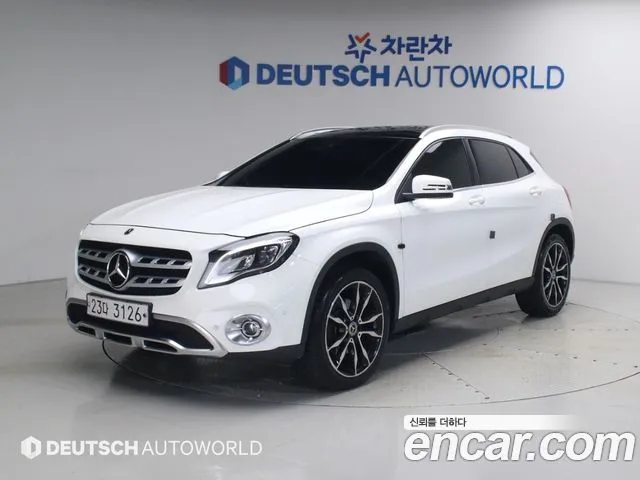 Mercedes-Benz GLA-Class GLA250 4MATIC