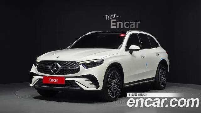 Mercedes-Benz GLC-Class GLC300 4MATIC AMG Line
