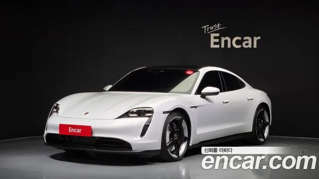 Porsche Taycan 4S