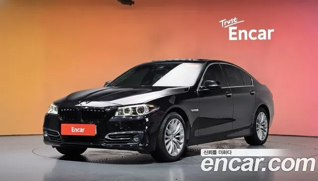 BMW 5-Series 528i xDrive Luxury