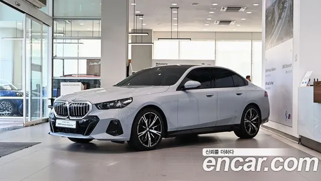 BMW 5-Series 530i xDrive M Sport