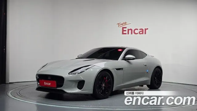 Jaguar F-TYPE P300 Coupe