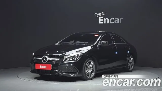 Mercedes-Benz CLA-Class CLA220 AMG Line