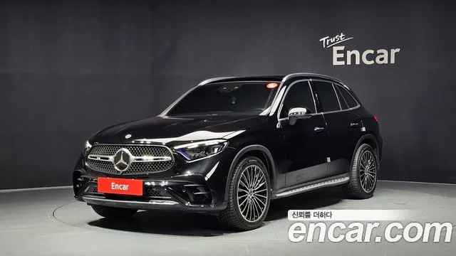 Mercedes-Benz GLC-Class GLC300 4MATIC AMG Line