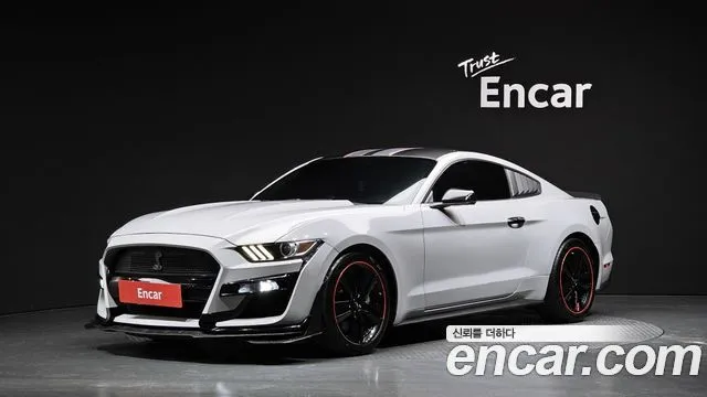 Ford Mustang Coupe