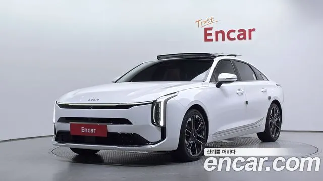 Kia K8 Signature