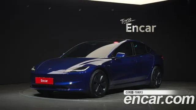 Tesla Model 3 RWD