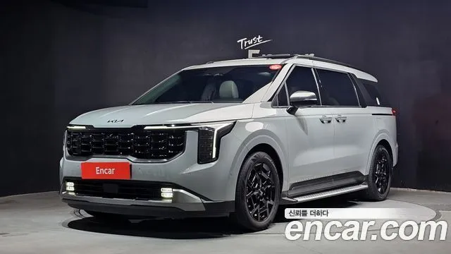 Kia Canival HEV 9seater Gravity
