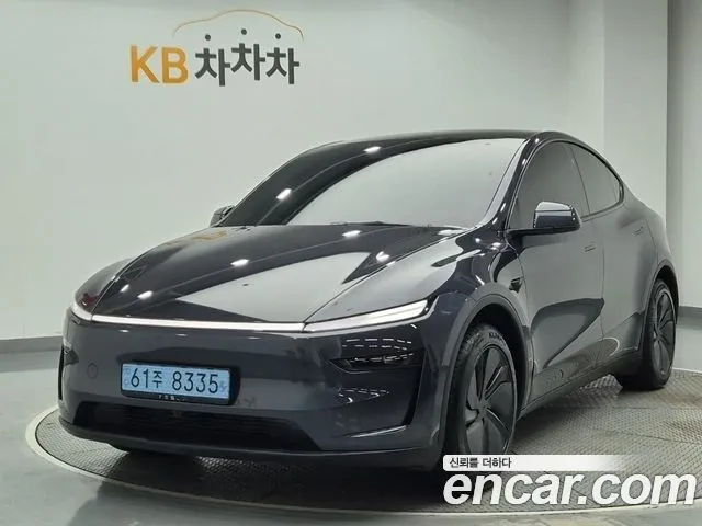 Tesla Model Y RWD