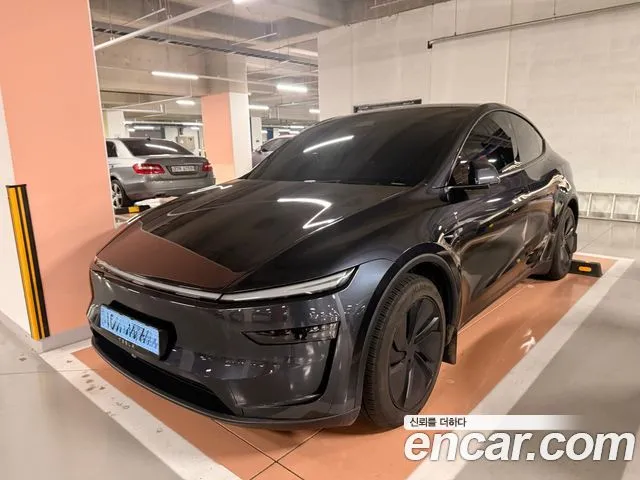 Tesla Model Y Long Range AWD
