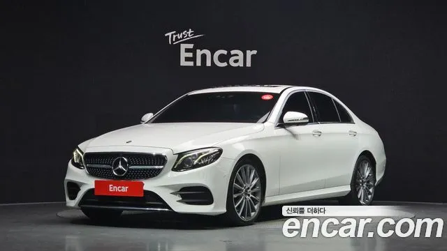 Mercedes-Benz E-Class E300 4MATIC AMG Line