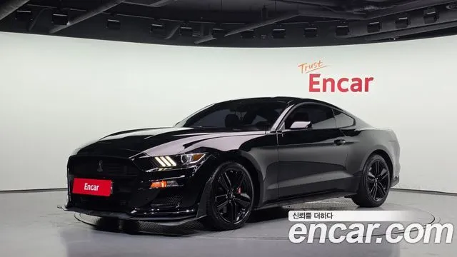 Ford Mustang Coupe