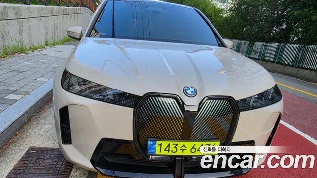 BMW iX xDrive45 M Sport First Edition