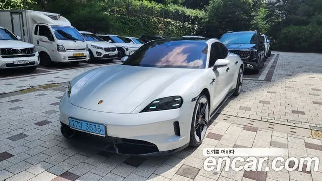 Porsche Taycan GTS