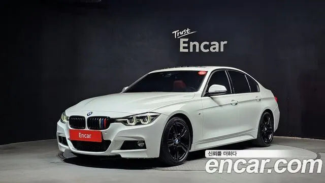 BMW 3-Series 330i M Sport Shadow