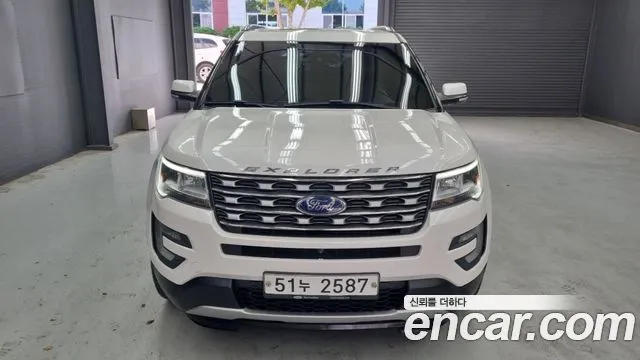 Ford Explorer 2.3 Limited 4WD