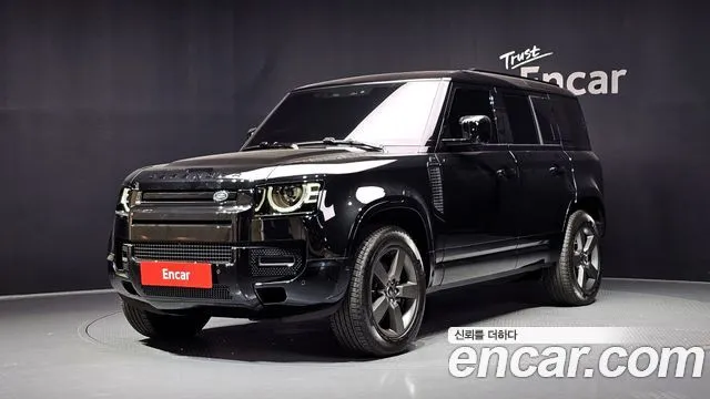 Land Rover Defender 110 P300 X-Dynamic SE