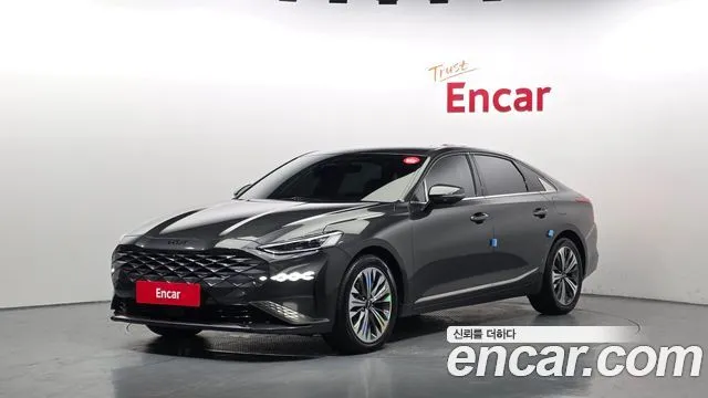 Kia K8 Signature